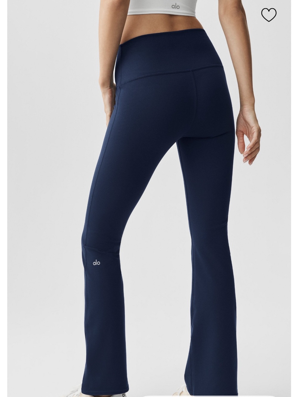 ALO Airbrush High-Waist Bootcut Legging (Regular)
- Navy